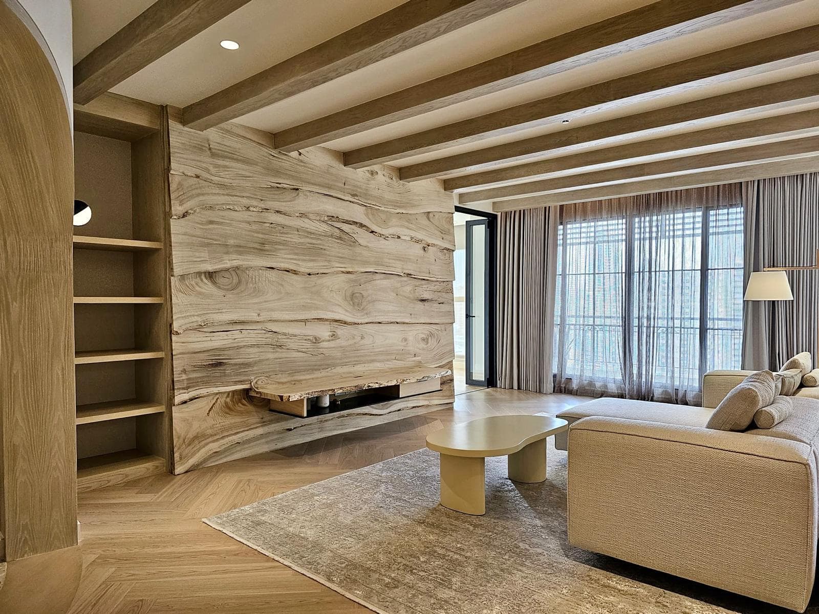 THE ADDRESS CONDOMINIUM UNIT – Image 2