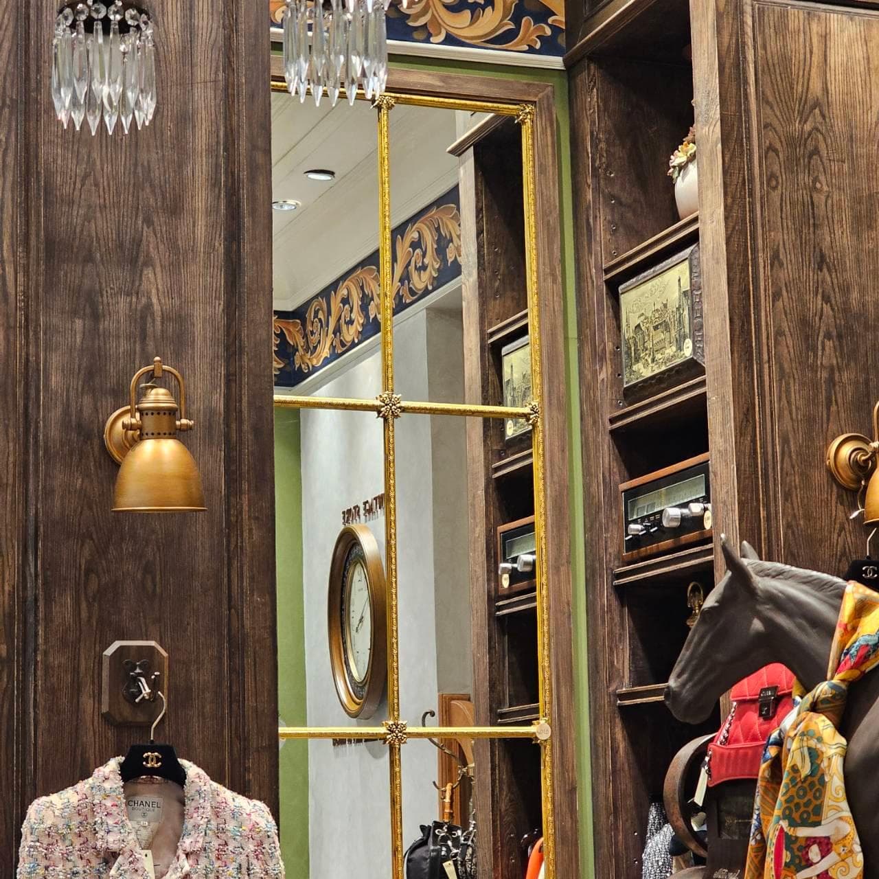 THE VINTAGE STORE @ CENTRAL EMBASSY – Image 8